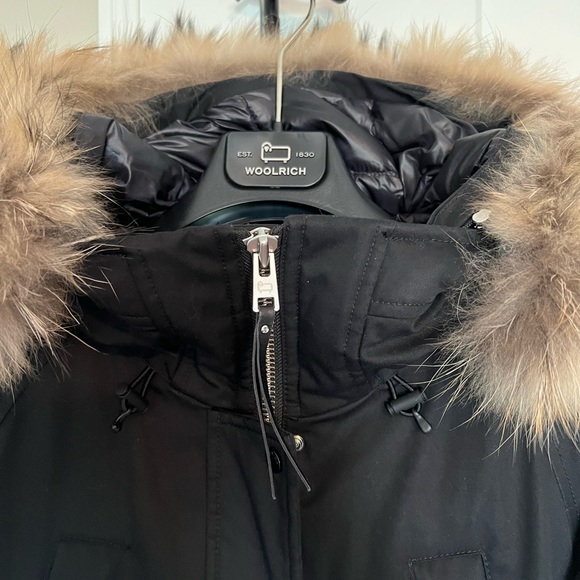 Womens Woolrich Yetna long parka with removable fur, only worn a few times - Picture 5 of 10